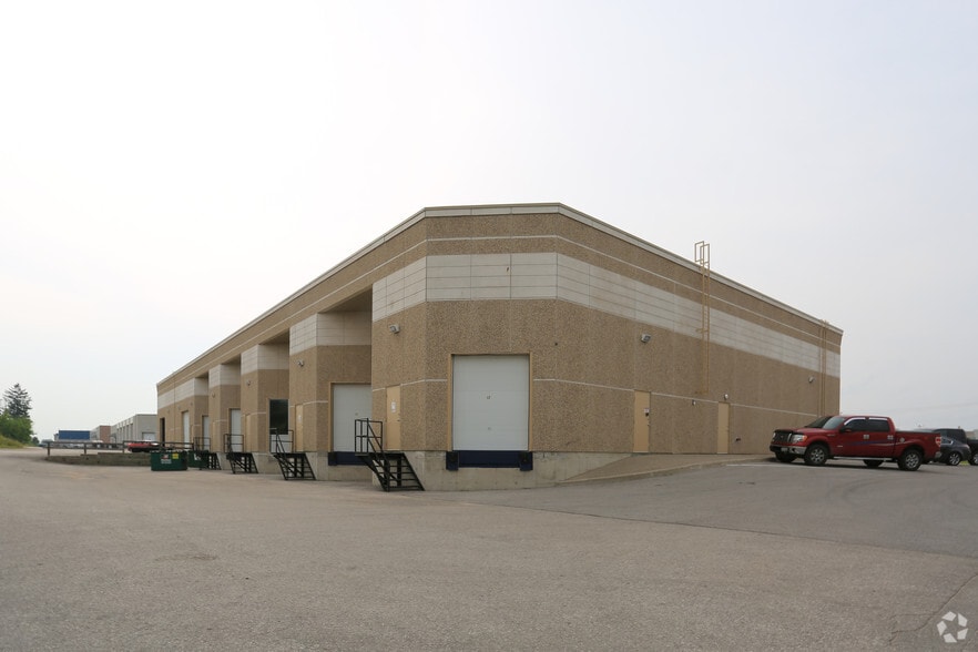 102 Commerce Park Dr, Barrie, ON for lease - Building Photo - Image 2 of 5