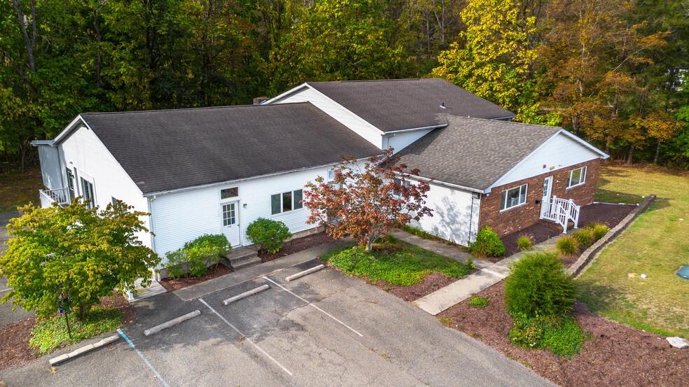 13 Stillwater Rd, Blairstown, NJ for sale - Building Photo - Image 1 of 31