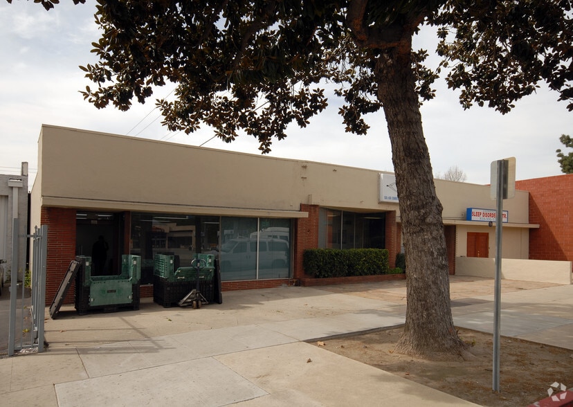 1644-1648 Victory Blvd, Glendale, CA for sale - Primary Photo - Image 1 of 1