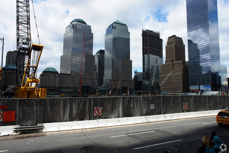 2 World Trade Center, New York, NY for lease - Building Photo - Image 3 of 5