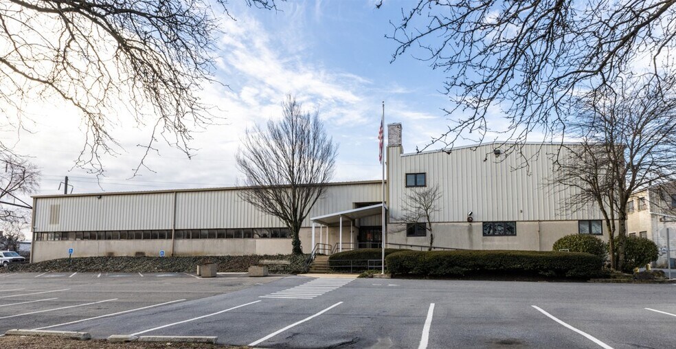 1048 N Plum St, Lancaster, PA 17601