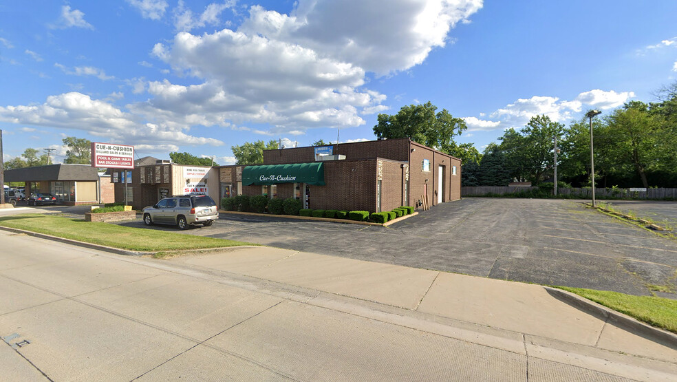 622 W Lake St, Elmhurst, IL 60126 - Retail for Lease | LoopNet