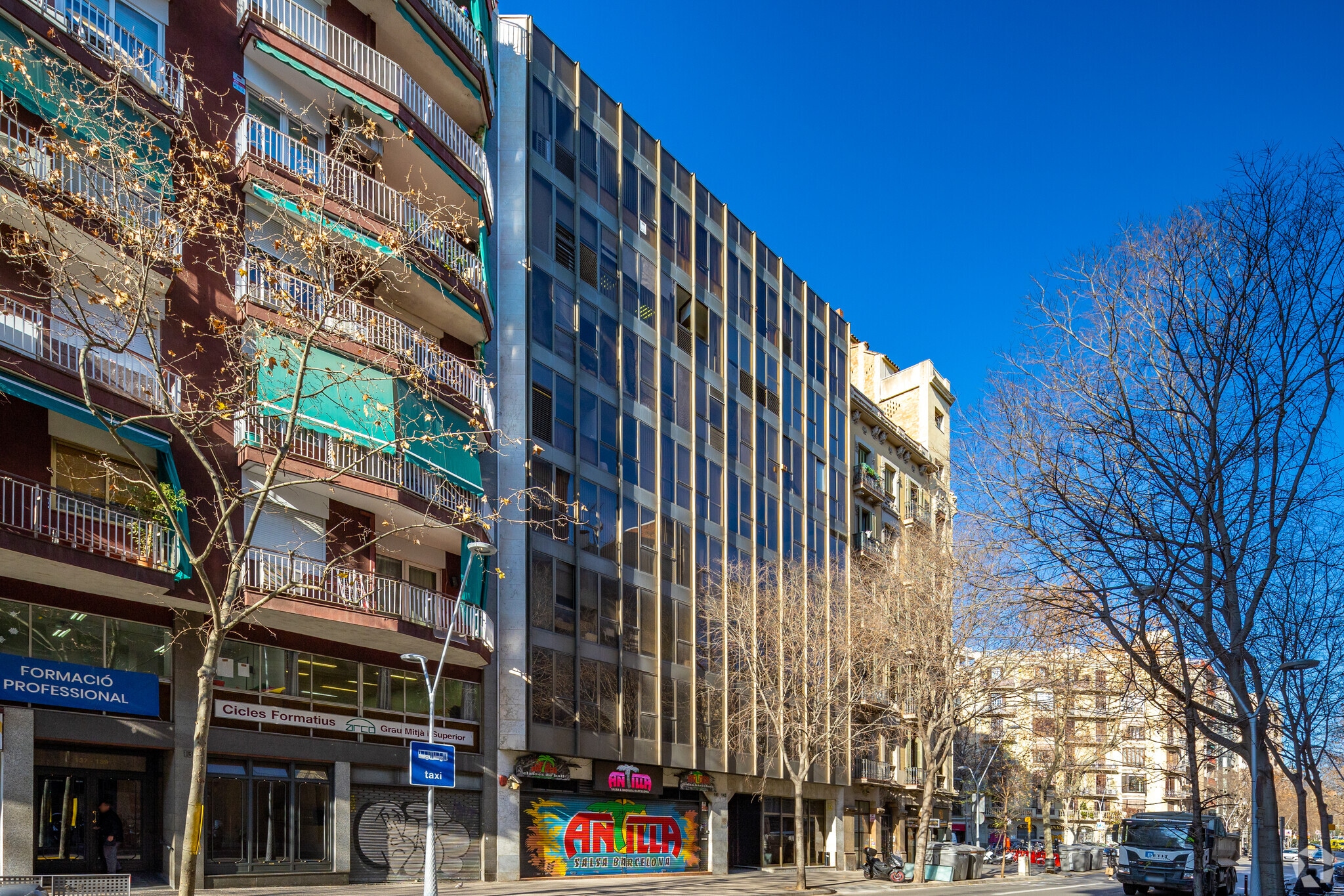 Carrer d'Aragó, 141, Barcelona, Barcelona for lease Primary Photo- Image 1 of 6