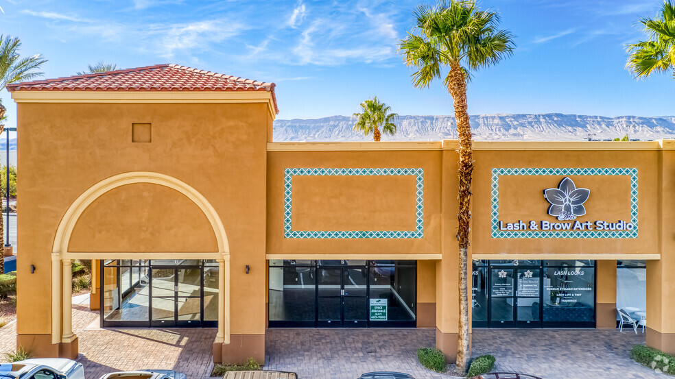 4220 S Grand Canyon Dr, Las Vegas, NV for lease - Building Photo - Image 3 of 26