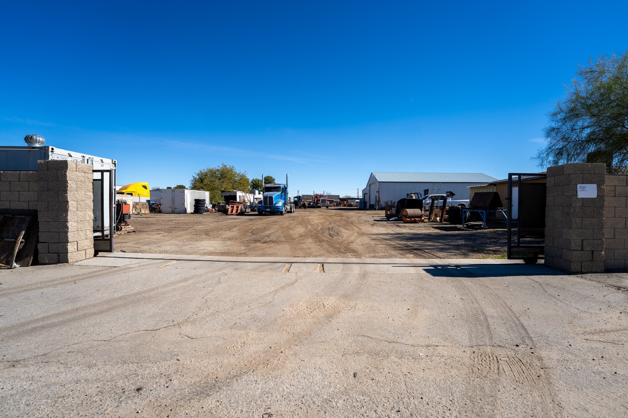 42622 3rd St E, Lancaster, CA for sale Primary Photo- Image 1 of 19