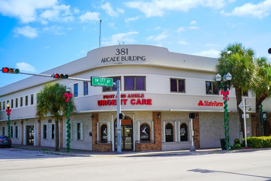381 N Krome Ave, Homestead, FL for lease - Primary Photo - Image 1 of 5