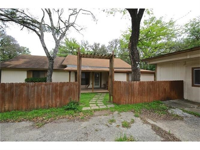 150 Oldham Ln, Wimberley, TX for sale Primary Photo- Image 1 of 1