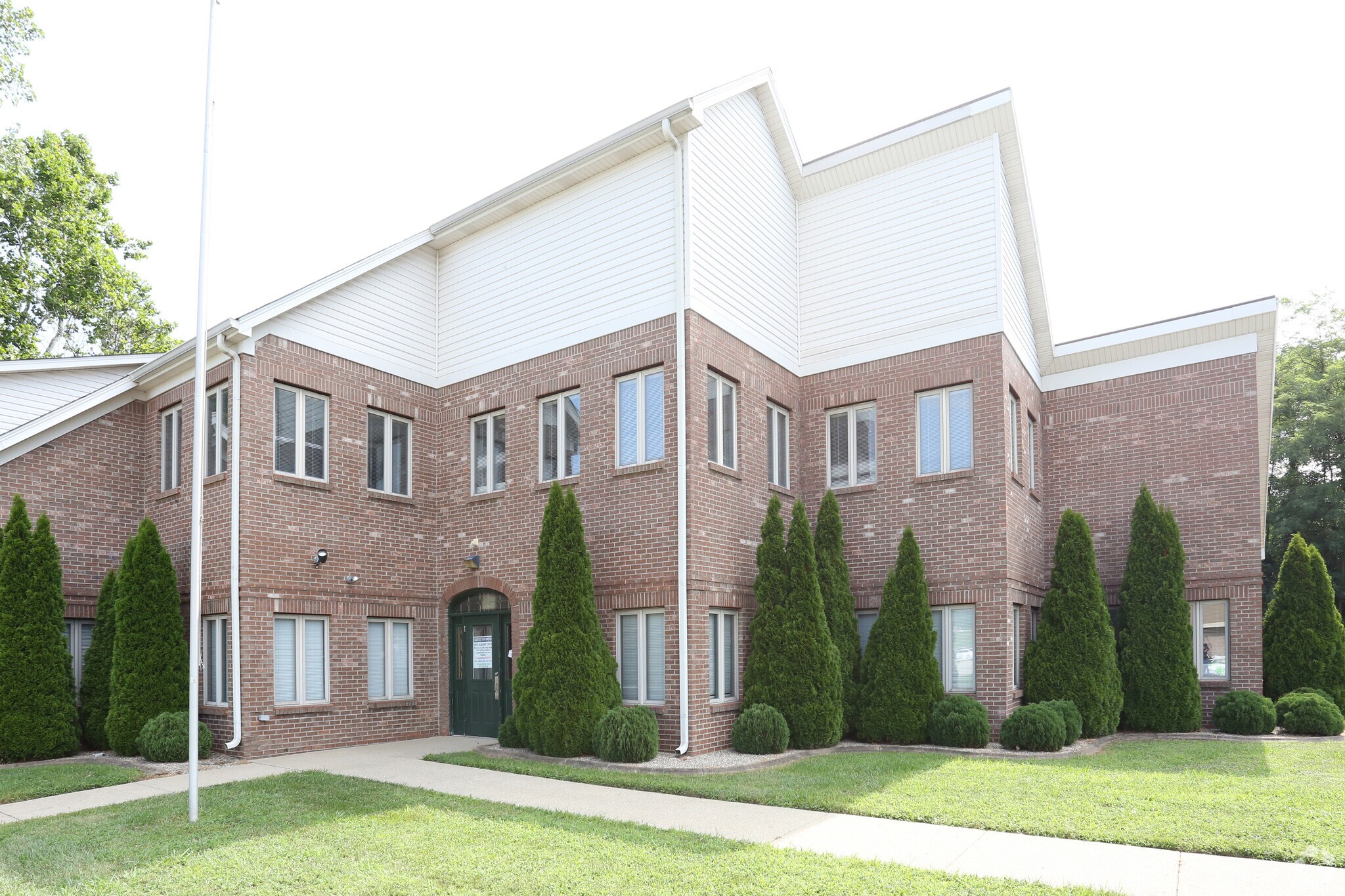 811-821 Northgate Blvd, New Albany, IN for sale Primary Photo- Image 1 of 1