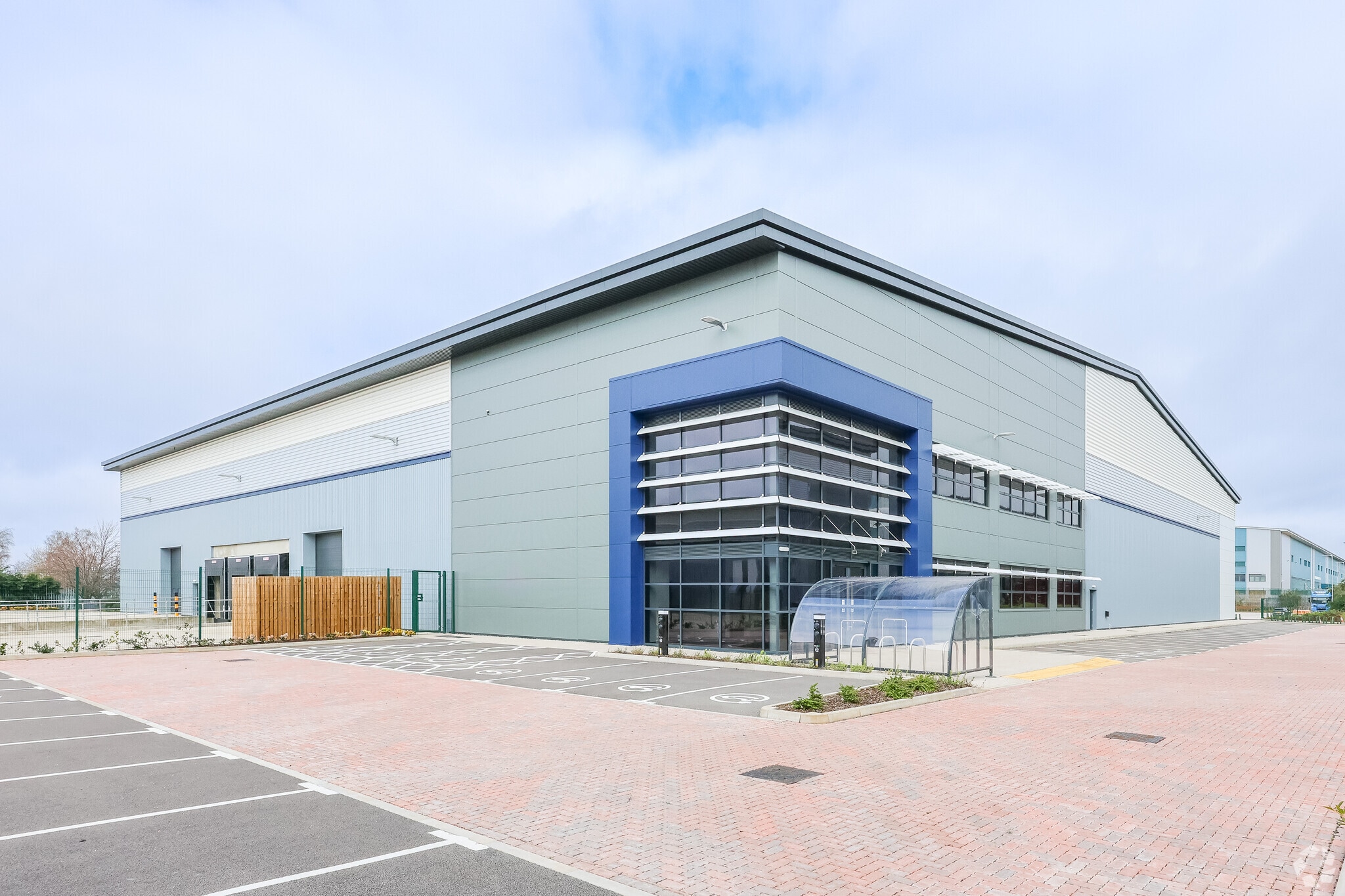 Spartan Close, Leamington Spa for sale Primary Photo- Image 1 of 1