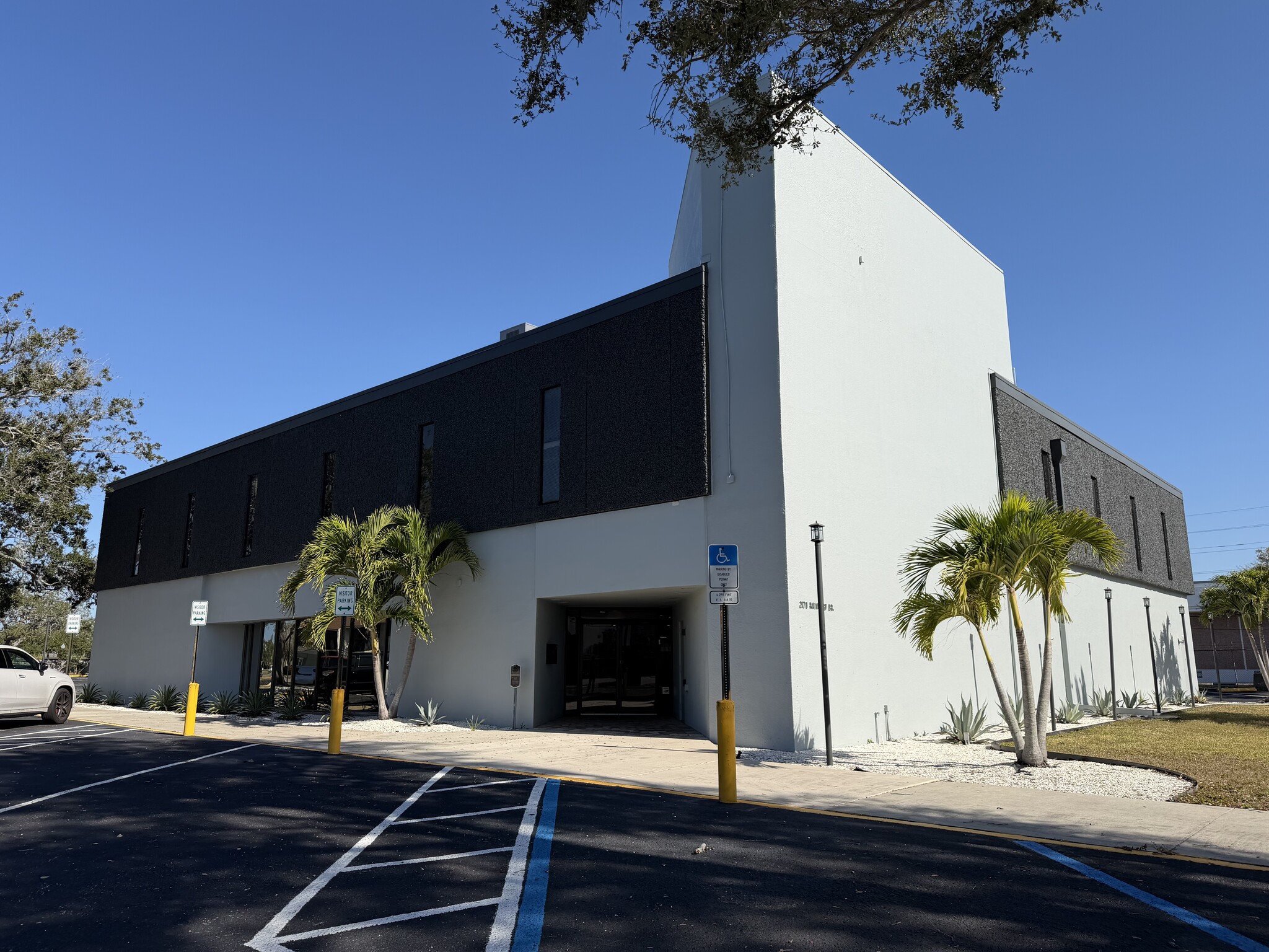 2170 Rainbow Dr, Clearwater, FL for lease Building Photo- Image 1 of 3