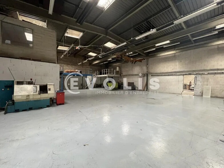 Flex in Saint-Priest for sale - Interior Photo - Image 1 of 15