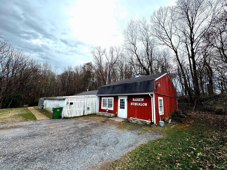 10705 Forest Rd, Forest, VA for sale - Building Photo - Image 1 of 1