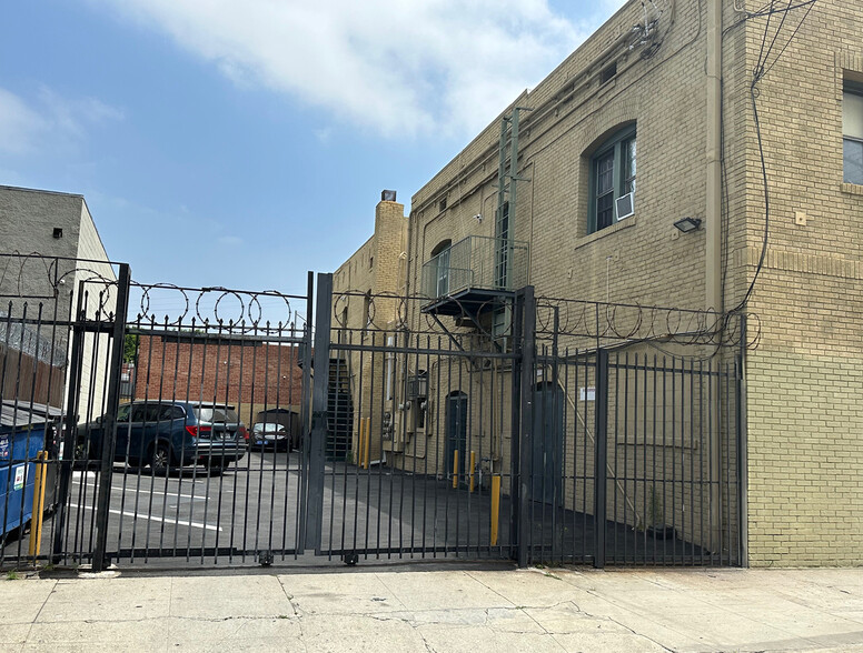 3023-3035 S Grand Ave, Los Angeles, CA for sale - Building Photo - Image 3 of 10