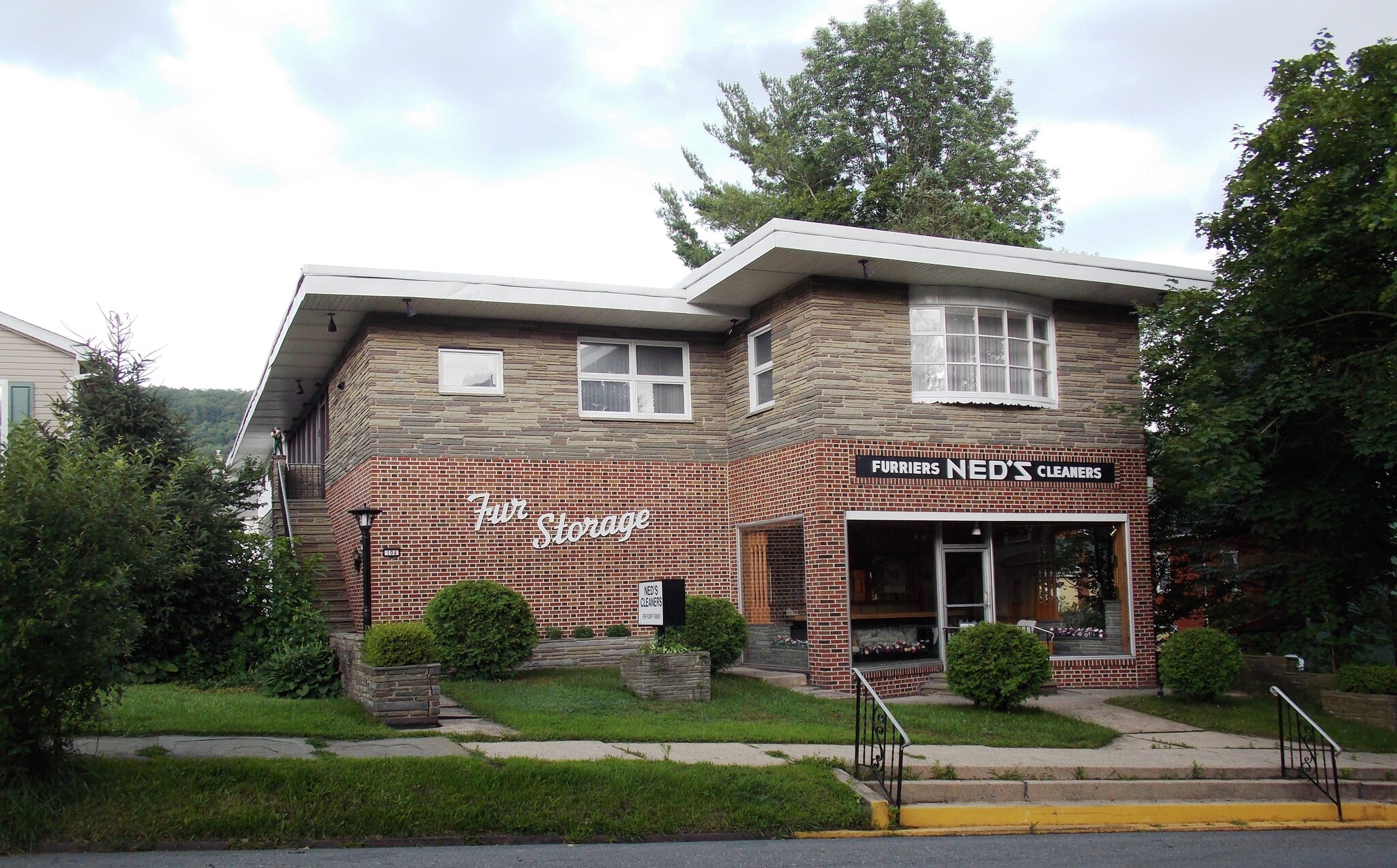 104 Center St, Jim Thorpe, PA for sale Building Photo- Image 1 of 1