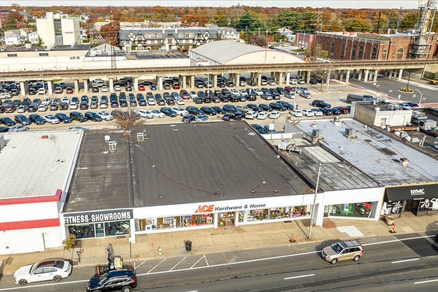 315 Sunrise Hwy, Rockville Centre, NY for lease - Building Photo - Image 2 of 5