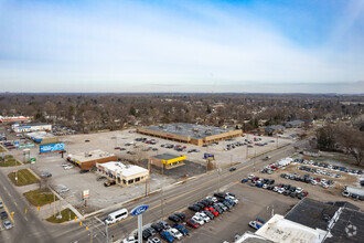 5015 S Cedar St, Lansing, MI - aerial  map view