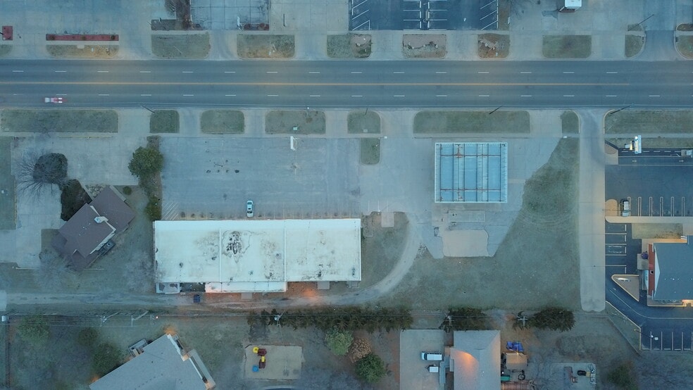 2642 13th N St, Wichita, KS for sale - Building Photo - Image 2 of 23