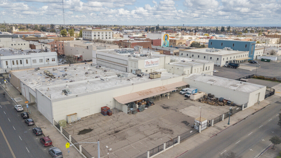 530 E Market St, Stockton, CA for sale - Building Photo - Image 1 of 1