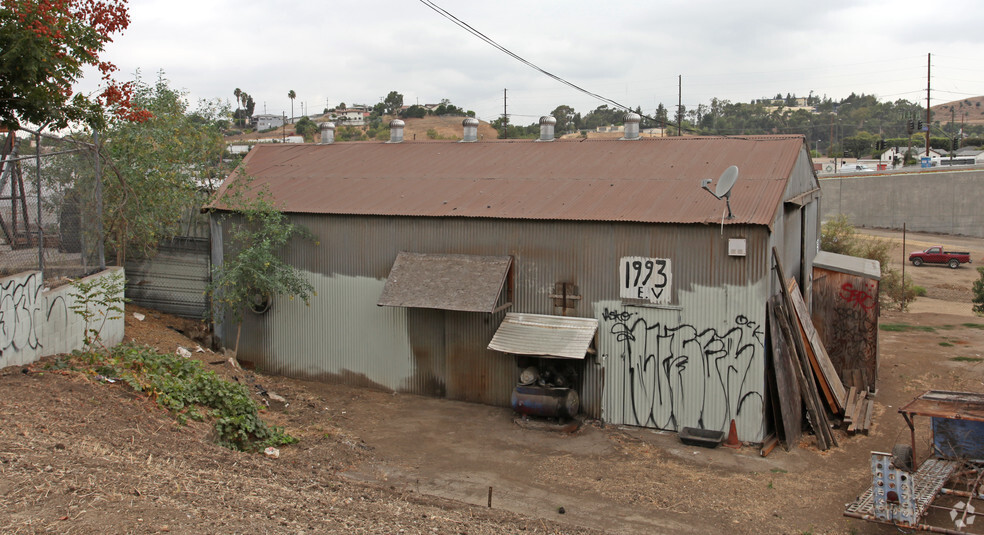 1985 N Marianna Ave, Los Angeles, CA for sale - Primary Photo - Image 1 of 27