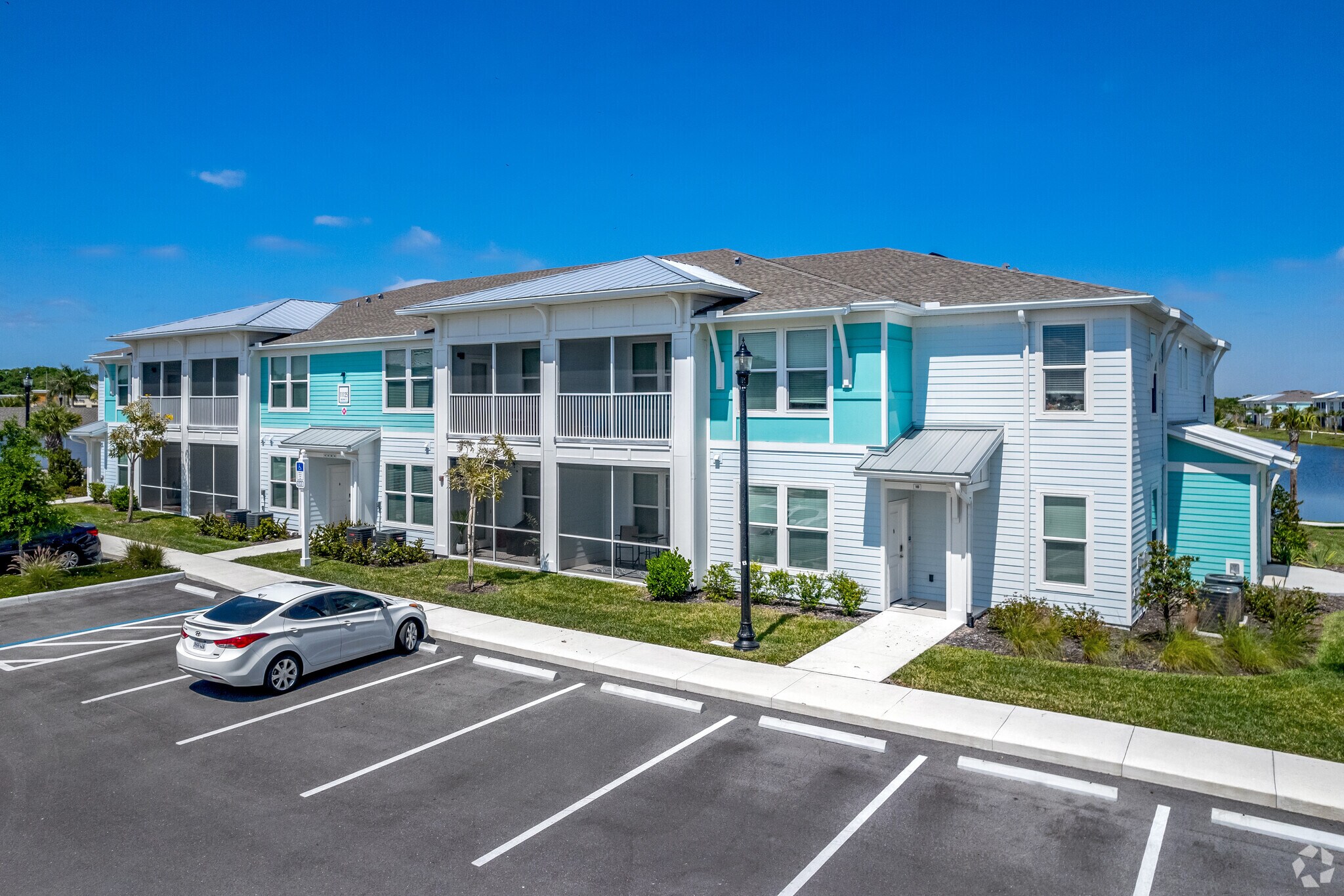 11109 Vida Cir, Bradenton, FL for sale Primary Photo- Image 1 of 1