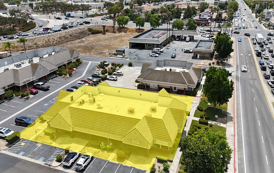 27364 Jefferson Ave, Temecula, CA for lease - Building Photo - Image 2 of 6