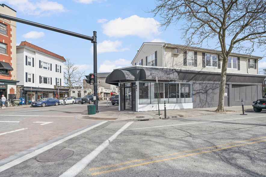 262-266 Atwells Ave, Providence, RI for sale - Building Photo - Image 2 of 33