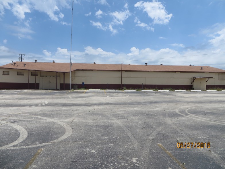 230 E Sycamore St, Sherman, TX for sale - Primary Photo - Image 1 of 1