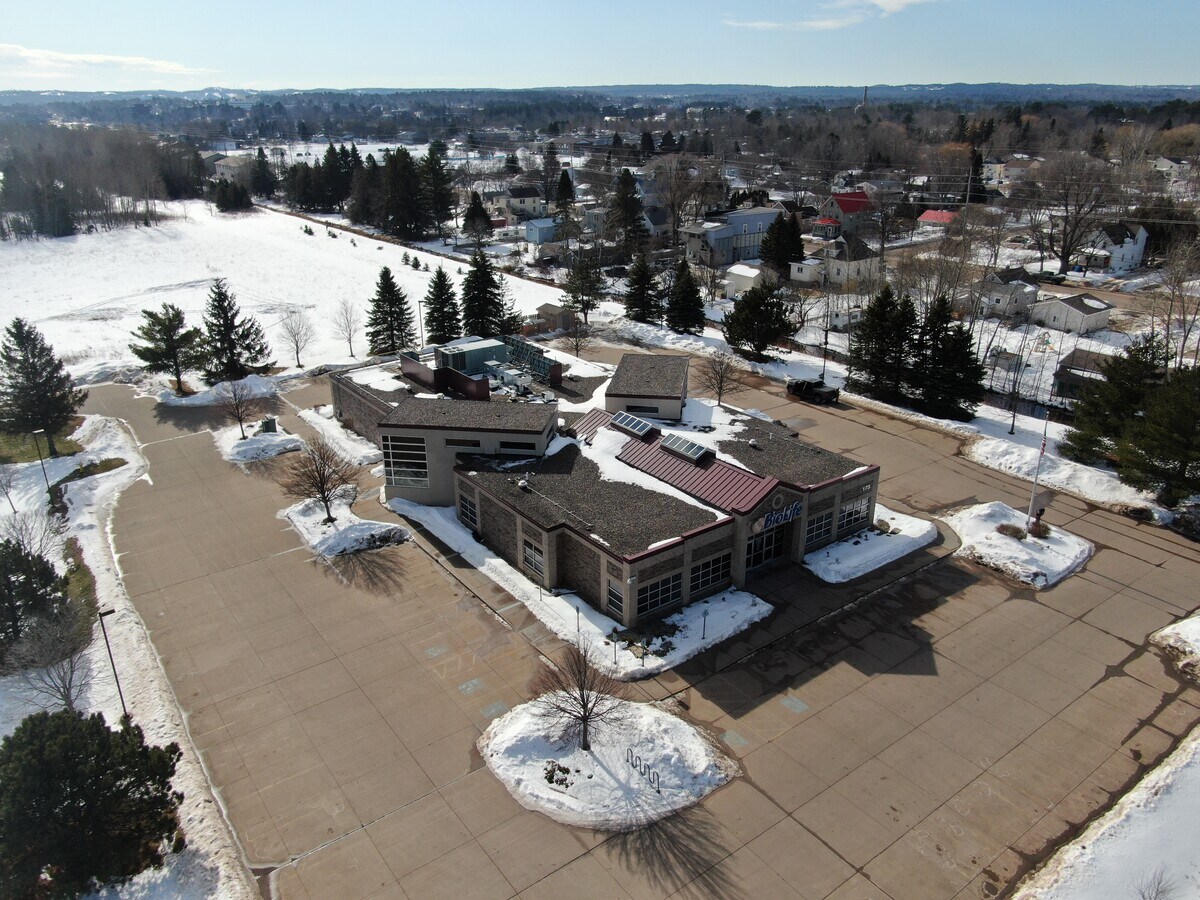 175 Hawley St, Marquette, MI 49855 BioLife Donation Center