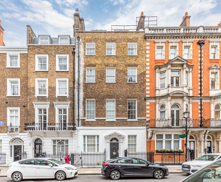 24-26 Queen Anne St, London for sale - Primary Photo - Image 1 of 1