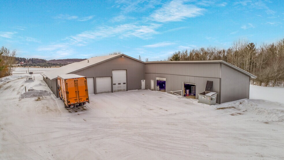 11368 County Highway SS, Bloomer, WI for sale - Primary Photo - Image 1 of 1