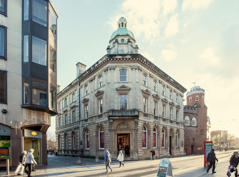 65-67 High St, Exeter for sale - Primary Photo - Image 1 of 4