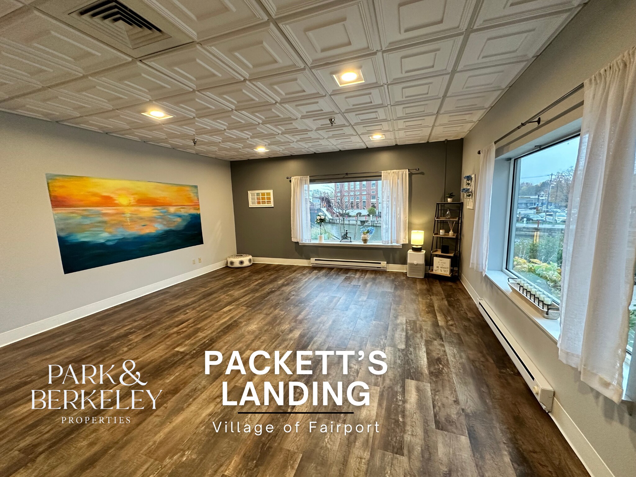 330 Packetts Lndg, Fairport, NY for lease Interior Photo- Image 1 of 12