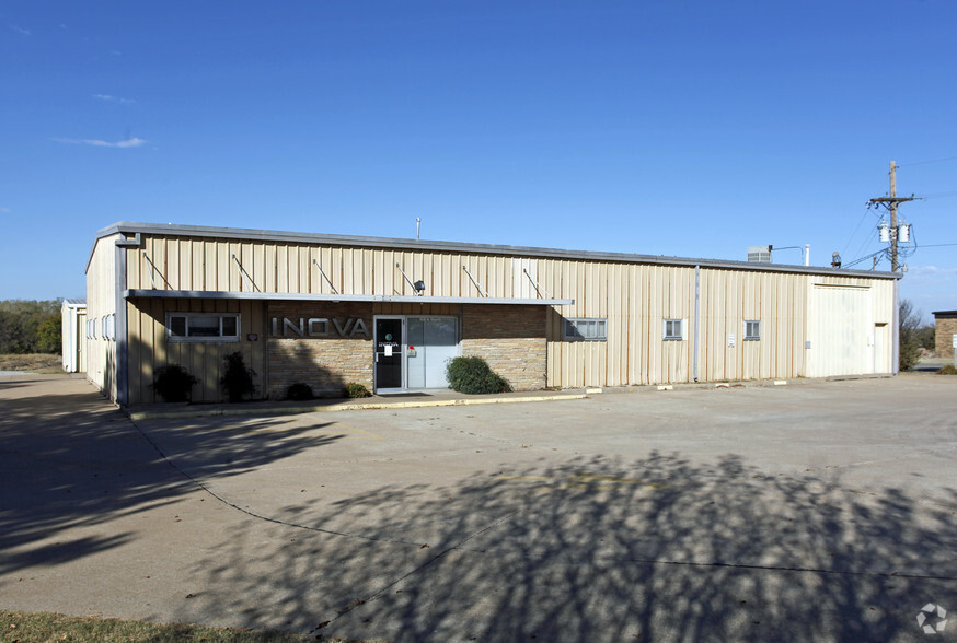 1500 N Waverly St, Ponca City, OK for sale - Primary Photo - Image 1 of 1