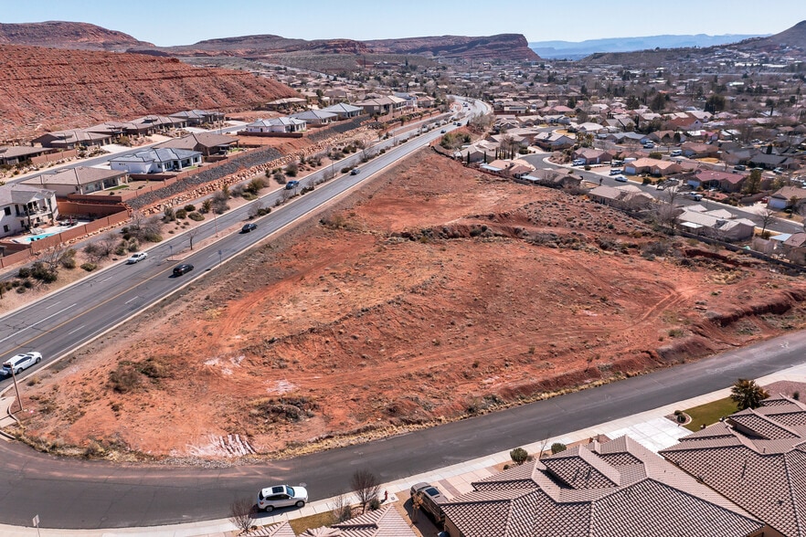 Snow Canyon Pky & 1650 W, St George, UT for sale - Aerial - Image 3 of 4