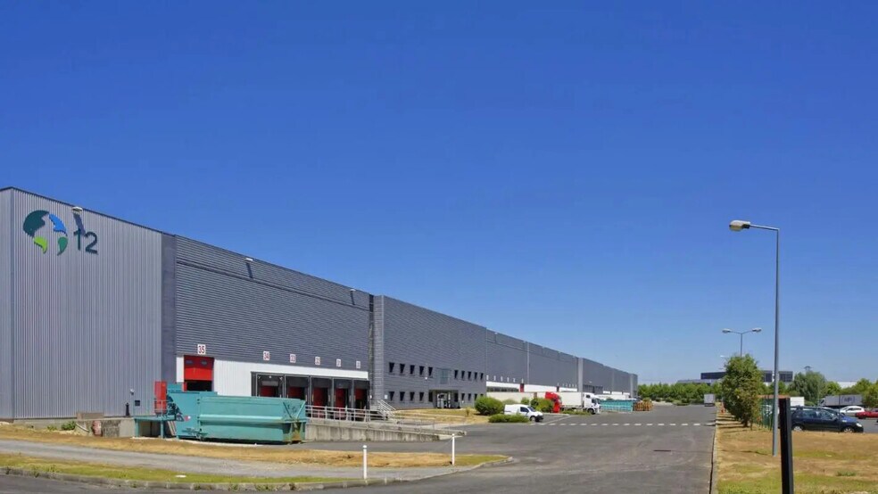 Office in Mitry-Mory for lease - Building Photo - Image 3 of 11