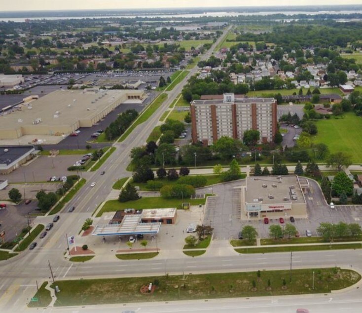 17071 Fort St, Riverview, MI 48193