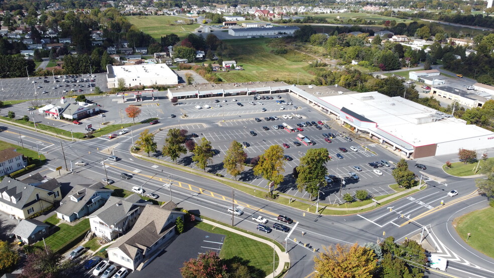 3001-3063 William Penn Hwy, Easton, PA for lease - Building Photo - Image 3 of 5