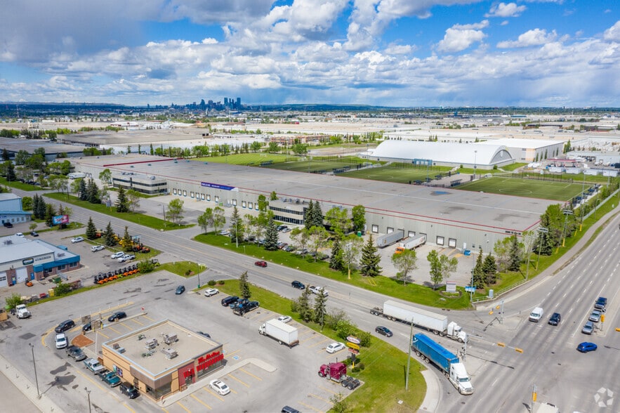 4920-5280 72 Av SE, Calgary, AB for lease - Aerial - Image 2 of 10
