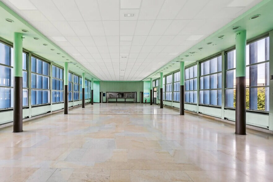 Flex in Alfortville for lease - Building Photo - Image 3 of 6