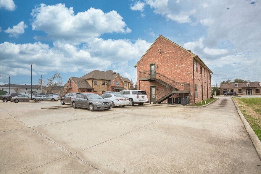 1773 Ryan St, Lake Charles, LA for sale - Building Photo - Image 1 of 13