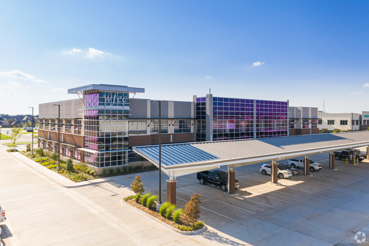 3000 S Telephone Rd, Moore, OK for lease Building Photo- Image 1 of 14