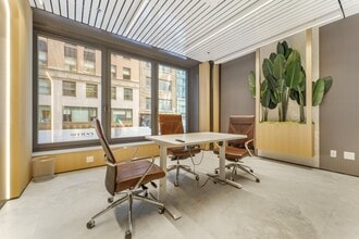 290 Madison Ave, New York, NY for lease Building Photo- Image 2 of 7