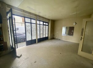 28 Rue Christophe Colomb, Ivry-sur-Seine for lease Building Photo- Image 2 of 4