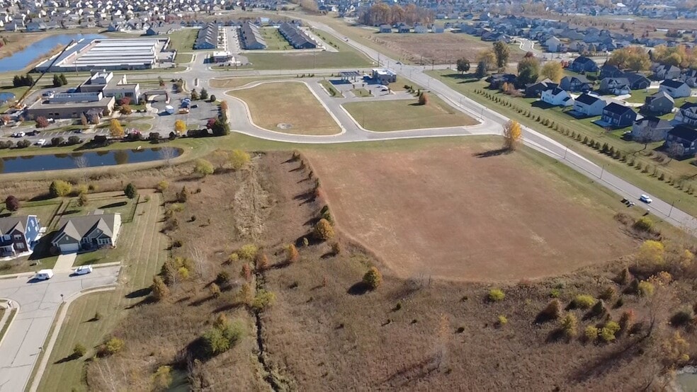 7963 Paul Ave, Brownsburg, IN for sale - Building Photo - Image 3 of 11