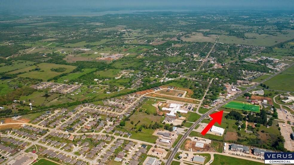 614 Prator Ln, Aubrey, TX 76227