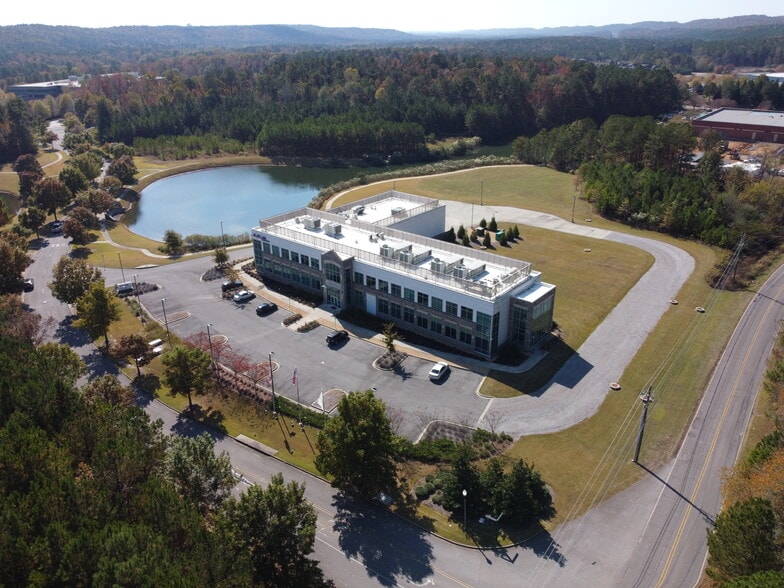 100 Lucerne Ln, Birmingham, AL for sale - Building Photo - Image 1 of 1