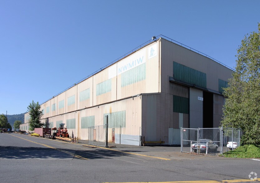 5555 N Channel Ave, Portland, OR for lease - Building Photo - Image 2 of 7