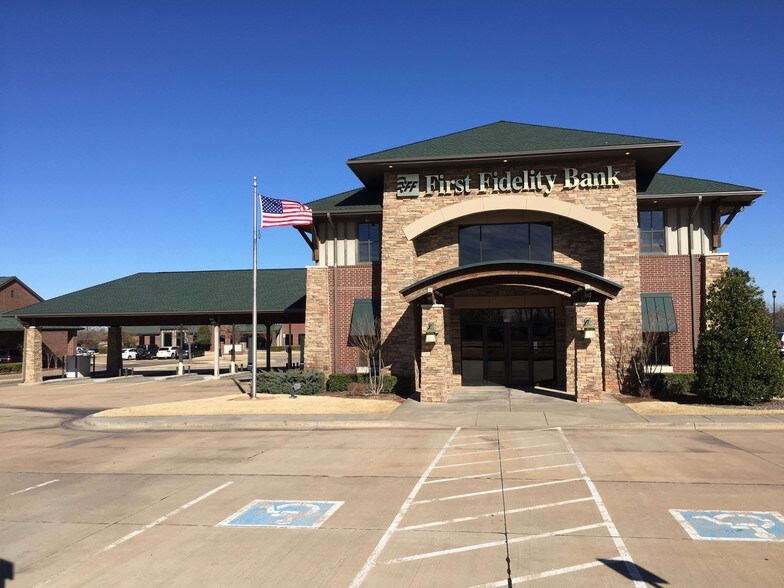 725 W Covell Rd, Edmond, OK for sale - Building Photo - Image 1 of 1