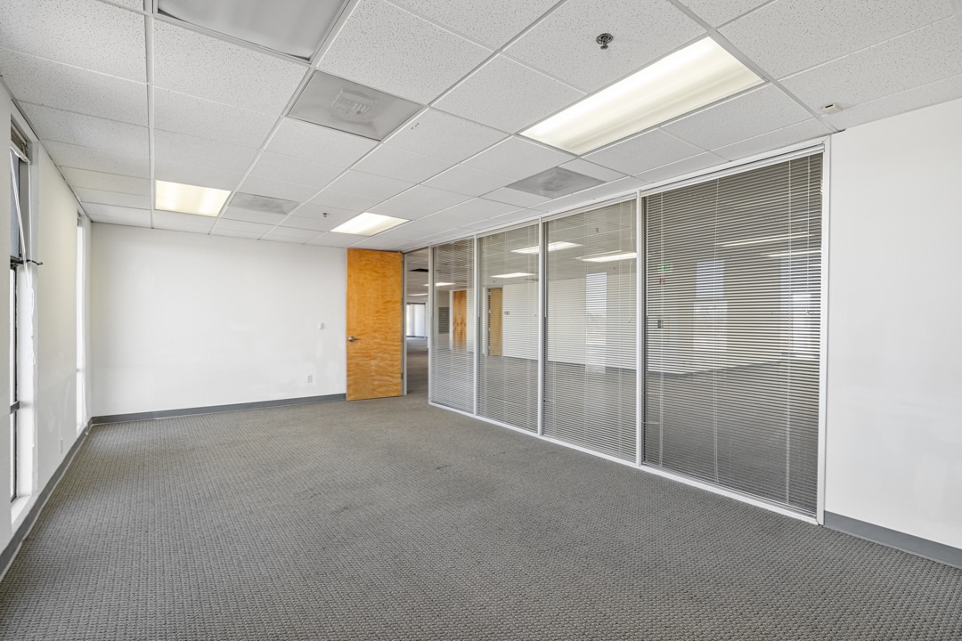 1650 S Amphlett Blvd, San Mateo, CA for lease Interior Photo- Image 1 of 34