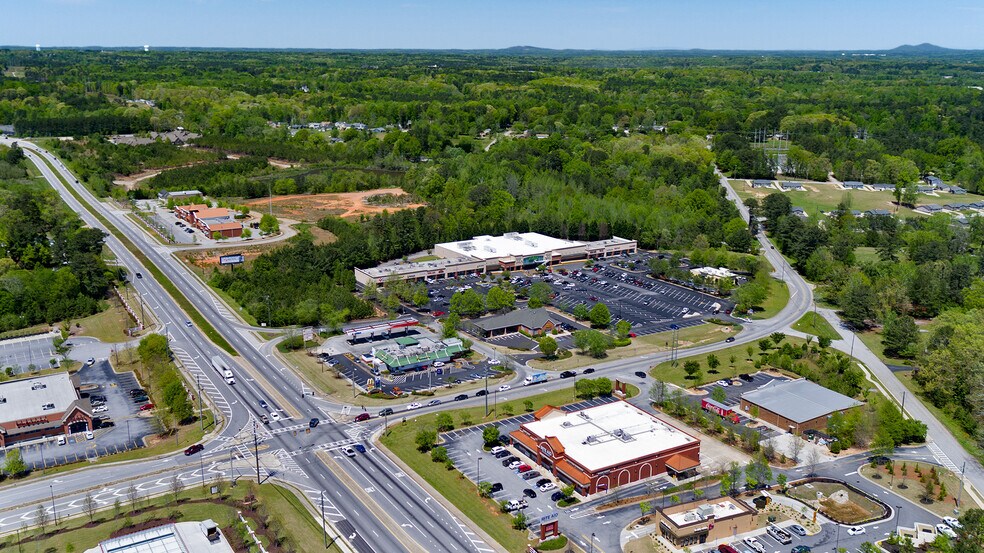 2597 Lee Rd, Lithia Springs, GA 30122